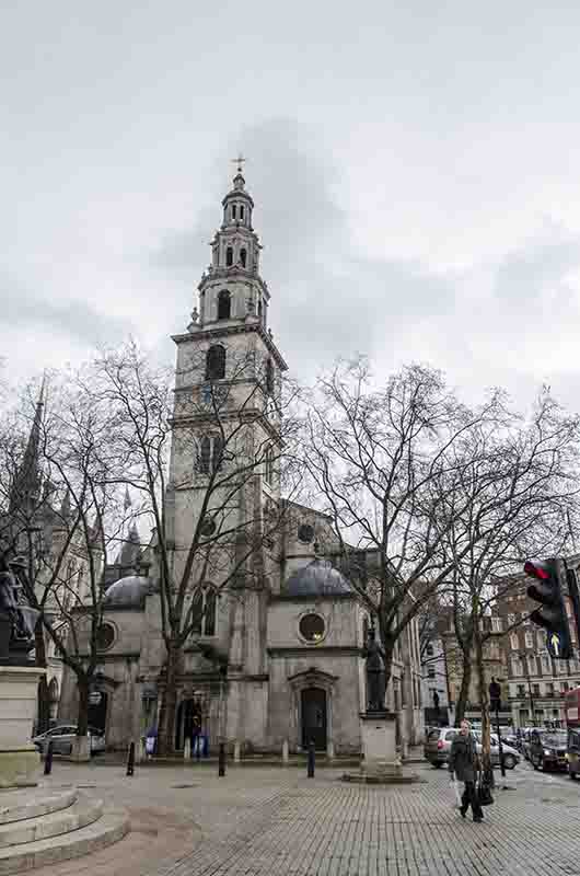 96 - Inglaterra - Londres - iglesia de St. Clement Danes